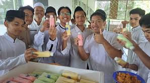 Minum Susu Bersama Siswa MAN Insan Cendekia Pasuruan